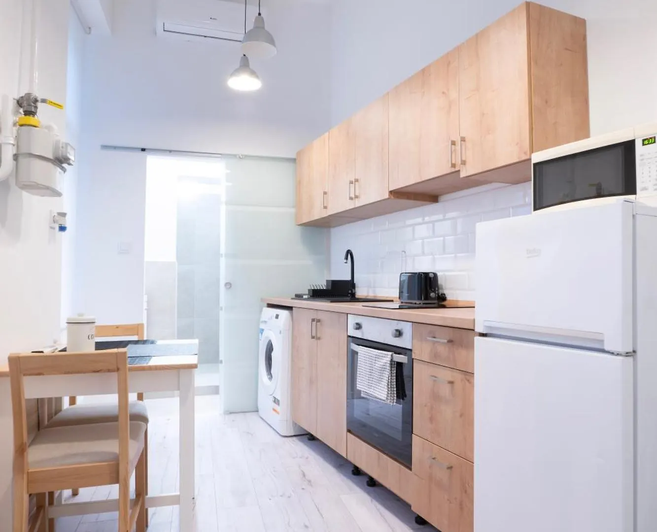 Studio In The Heart Of Party District Ka28 Budapest 0*,  Hungary